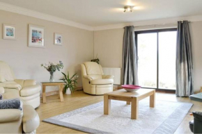 Spacious bungalow with estuary views